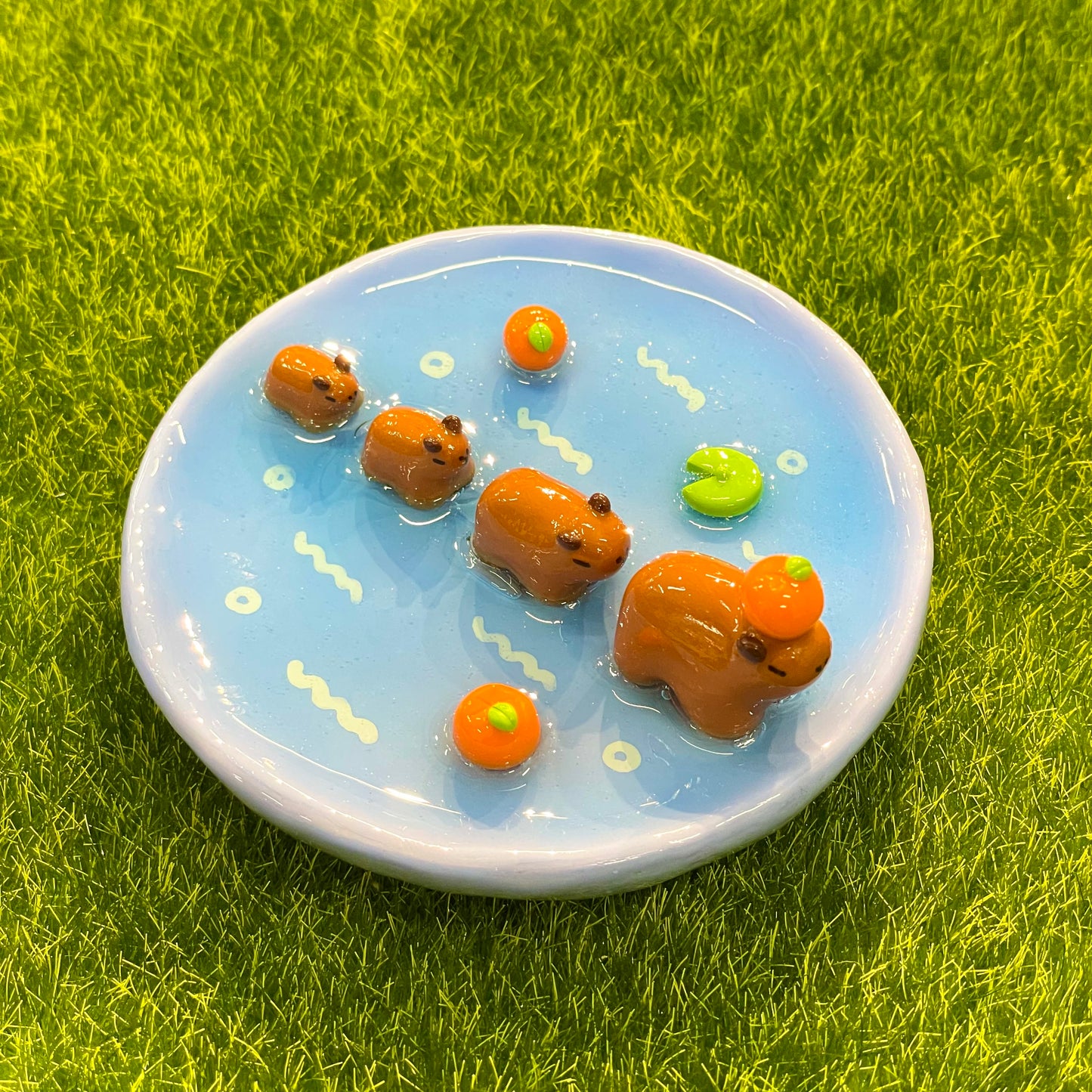 🏊‍♂️Swimming Capy Family Trinket Dish🌊