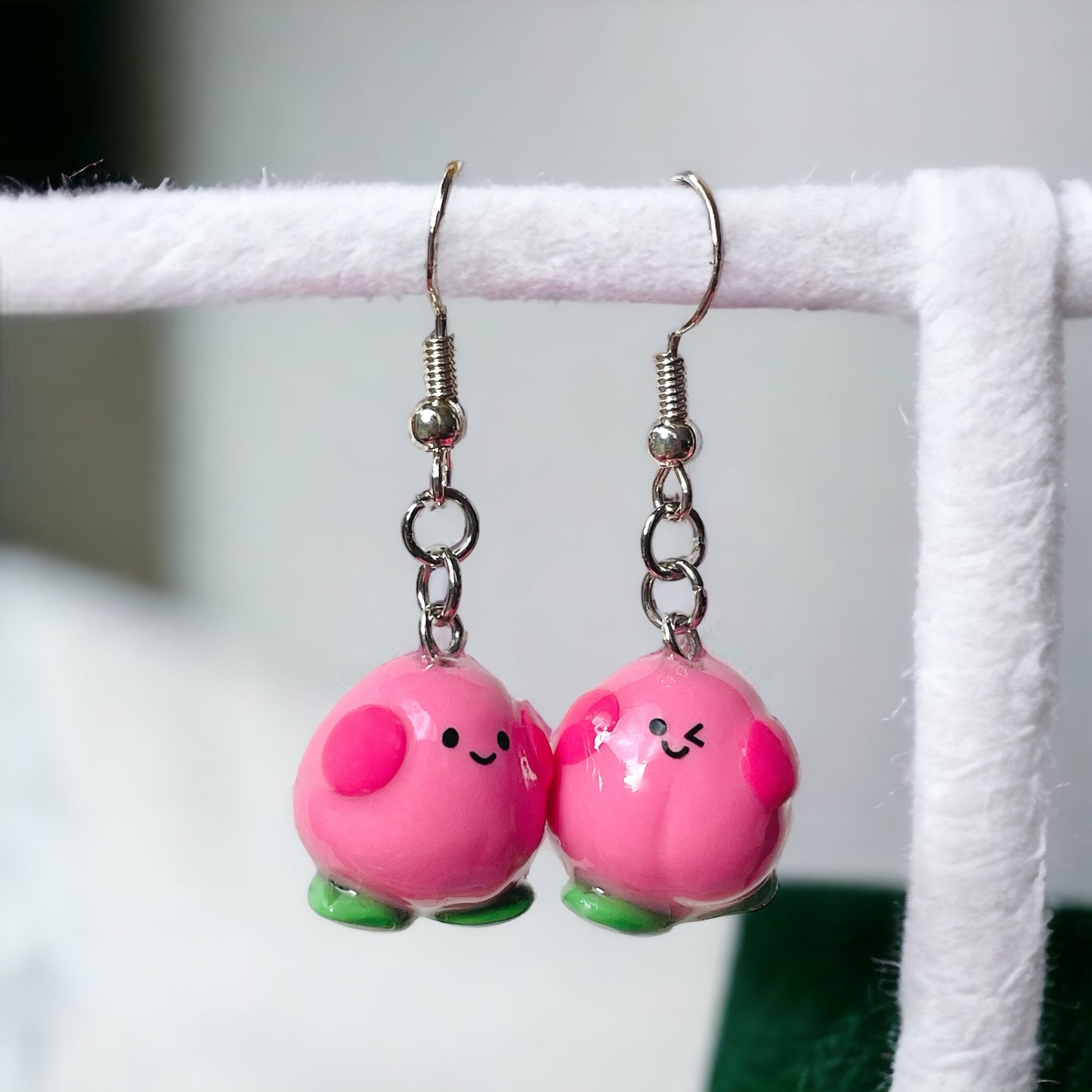 💗 Lulu the Peach Earrings 🍑